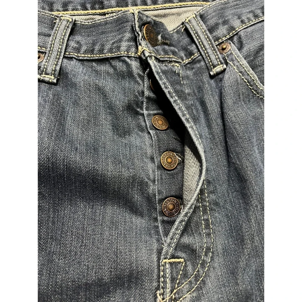 Levi's 501 Straight Blue Denim Jeans Button Fly Medium Wash 5-Pocket Men's